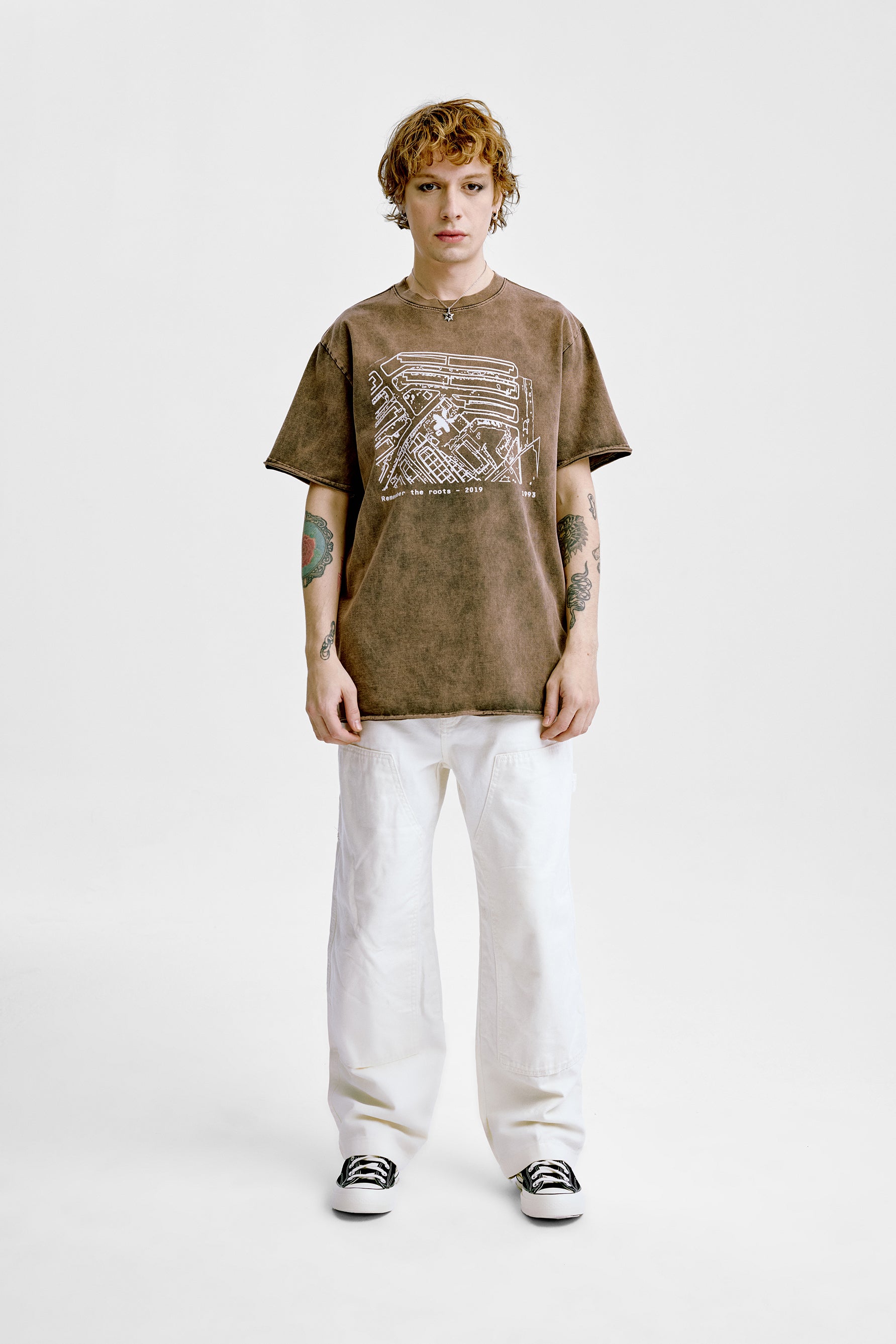 2019 Tee 'Washed Brown' in braun mit weißem Aufdruck