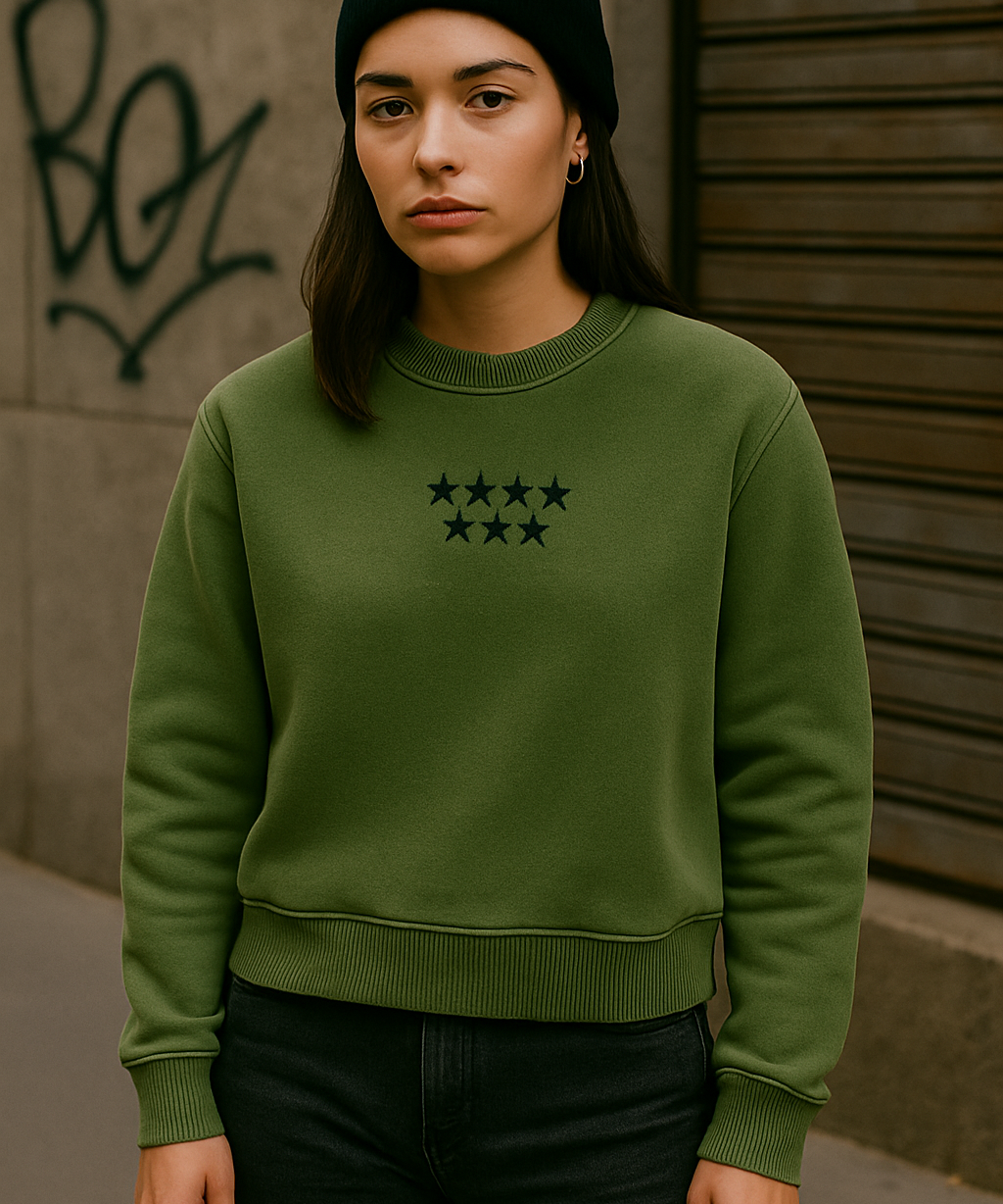 Distorted Sweatshirt in Khaki mit schwarzen Sternen